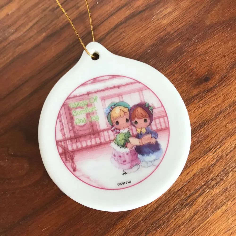 Vintage Precious Moments 2001 Tidings Of Comfort & Joy Christmas Ornament